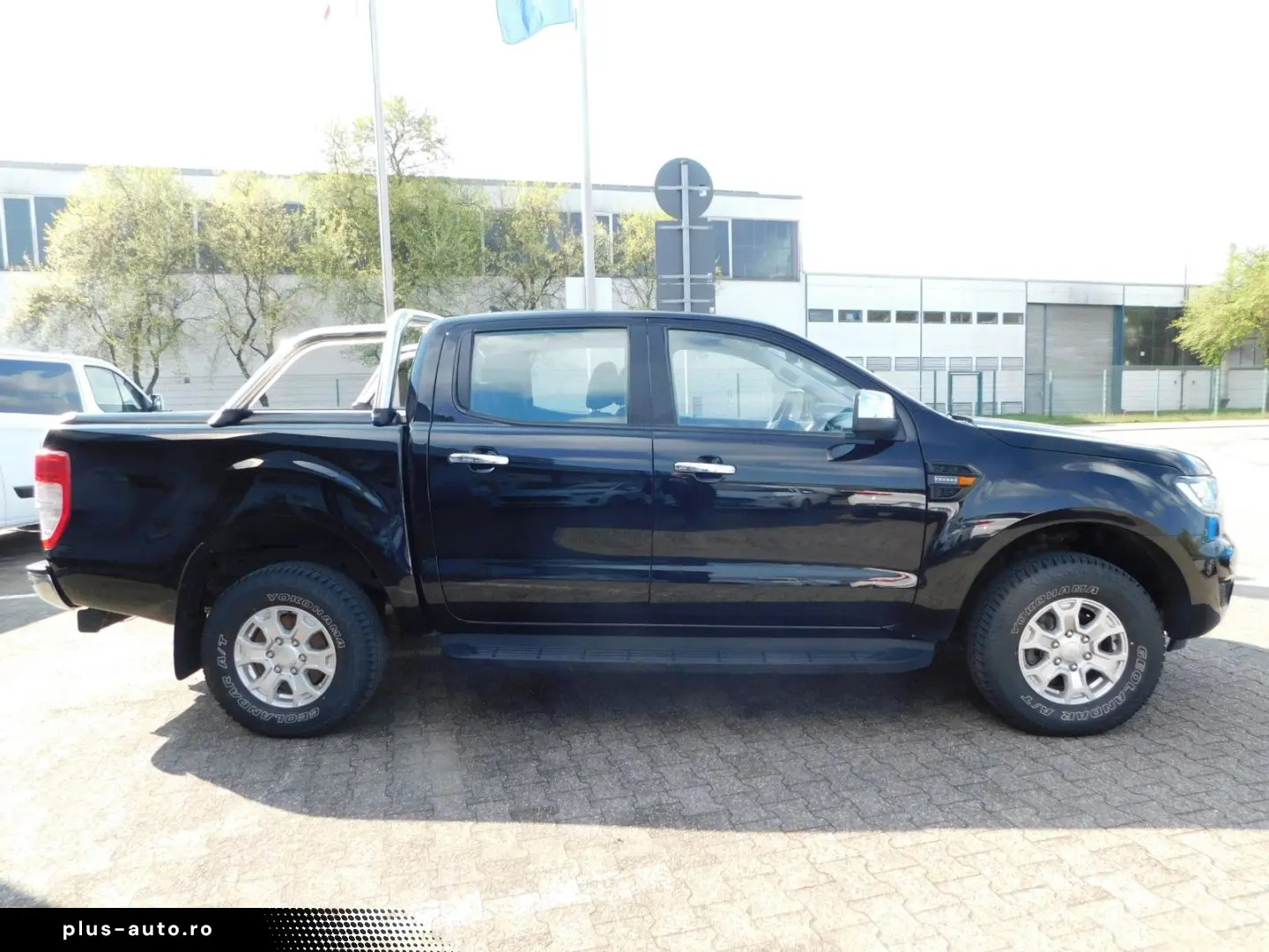 FORD Ranger XLT Doppelkabine 4x4 Rollo Navi AHK