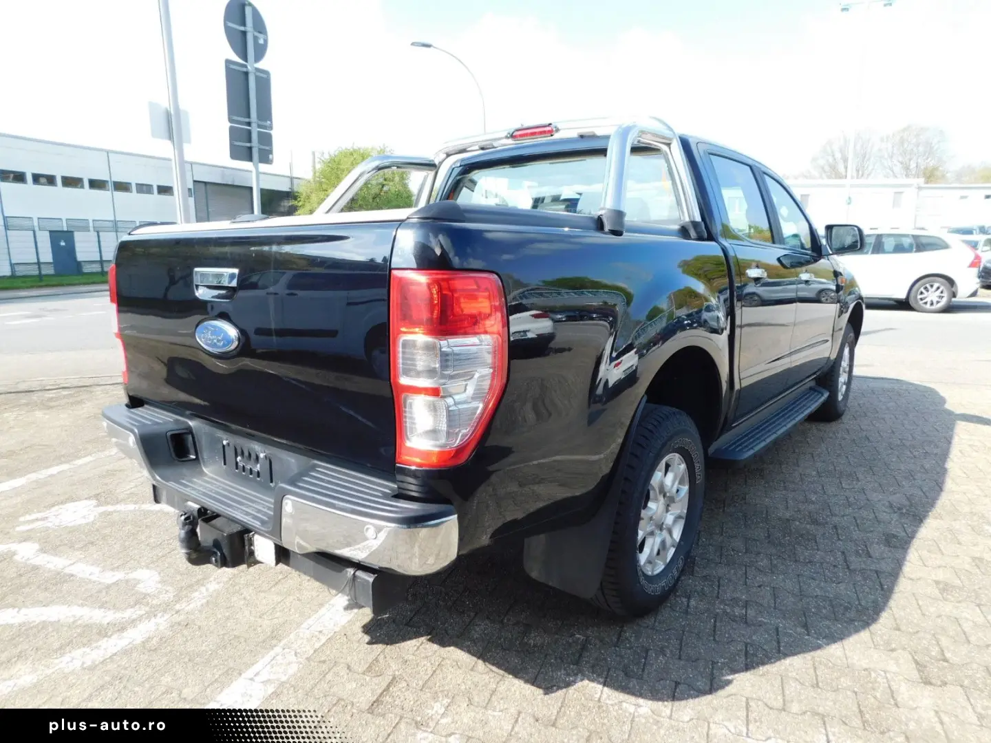 FORD Ranger XLT Doppelkabine 4x4 Rollo Navi AHK