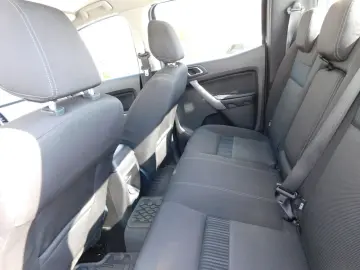 FORD Ranger XLT Doppelkabine 4x4 Rollo Navi AHK