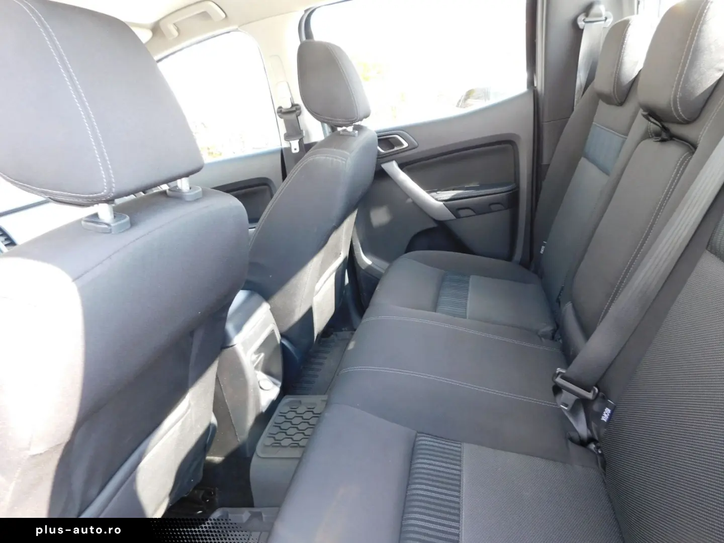 FORD Ranger XLT Doppelkabine 4x4 Rollo Navi AHK