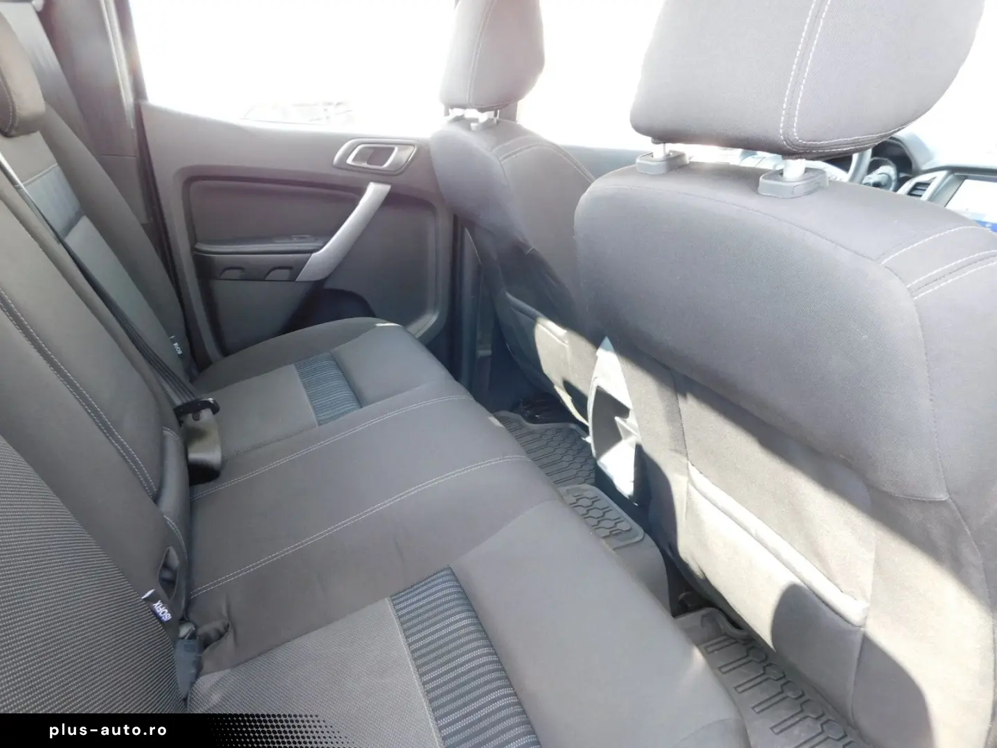 FORD Ranger XLT Doppelkabine 4x4 Rollo Navi AHK