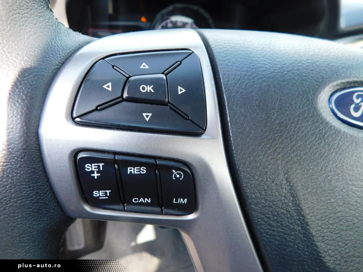 FORD Ranger XLT Doppelkabine 4x4 Rollo Navi AHK