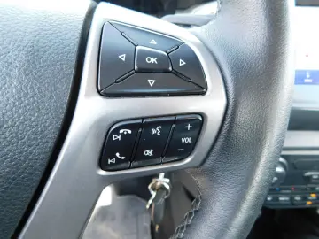 FORD Ranger XLT Doppelkabine 4x4 Rollo Navi AHK