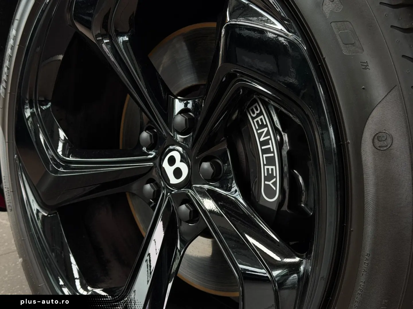 BENTLEY Bentayga V8 S Naim Carbon 360  HUD 22