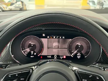 BENTLEY Bentayga V8 S Naim Carbon 360  HUD 22
