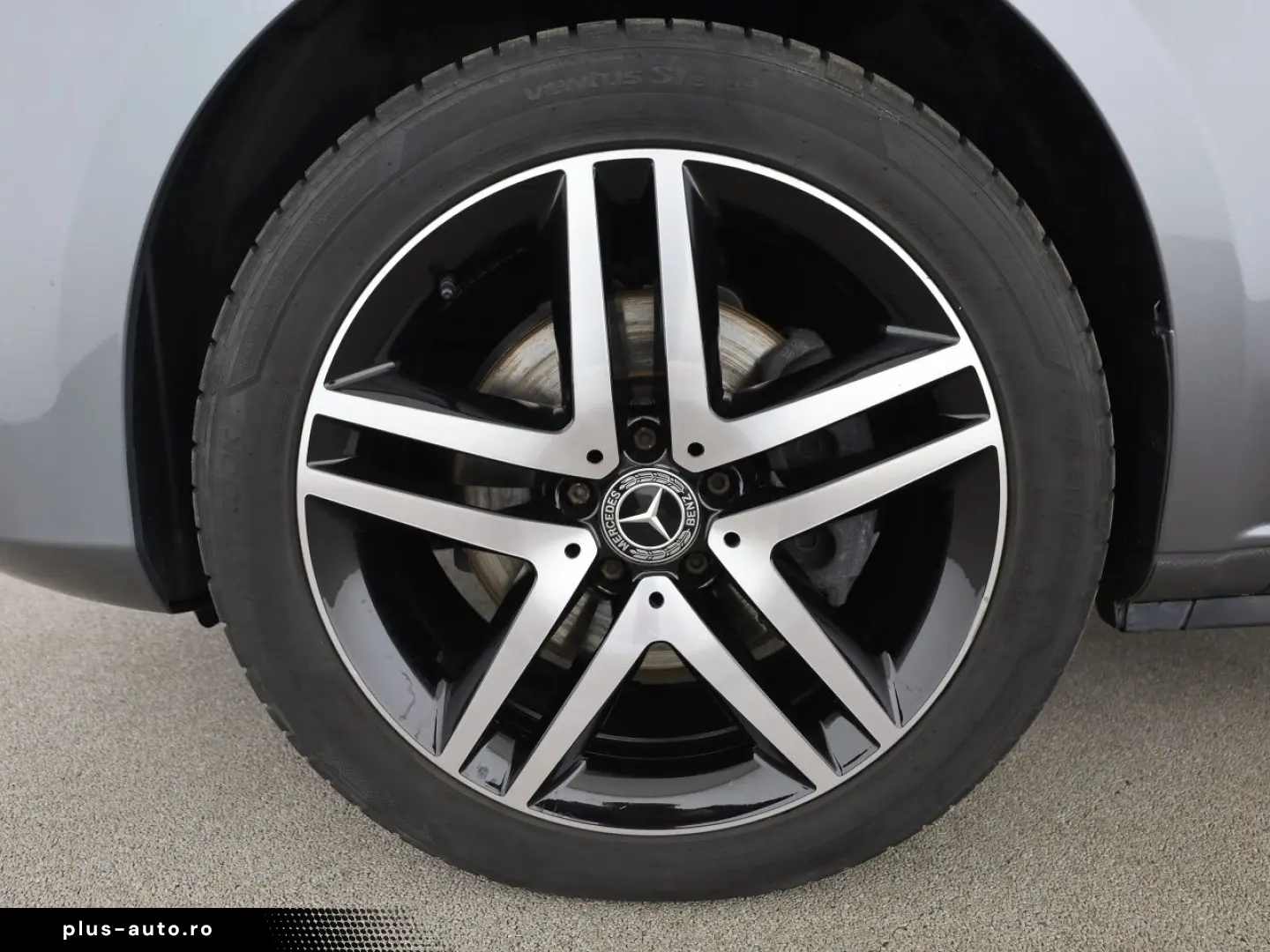 MERCEDES-BENZ V 300 d 4M Avantgarde Kompakt LED Leder 360