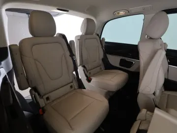 MERCEDES-BENZ V 300 d 4M Avantgarde Kompakt LED Leder 360