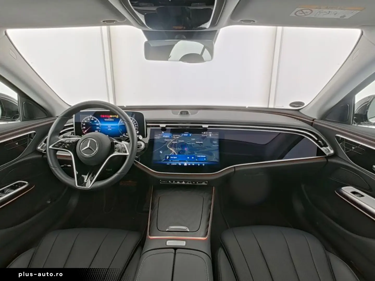 MERCEDES-BENZ E 300 e Avantgarde Superscreen Distron&hellip;