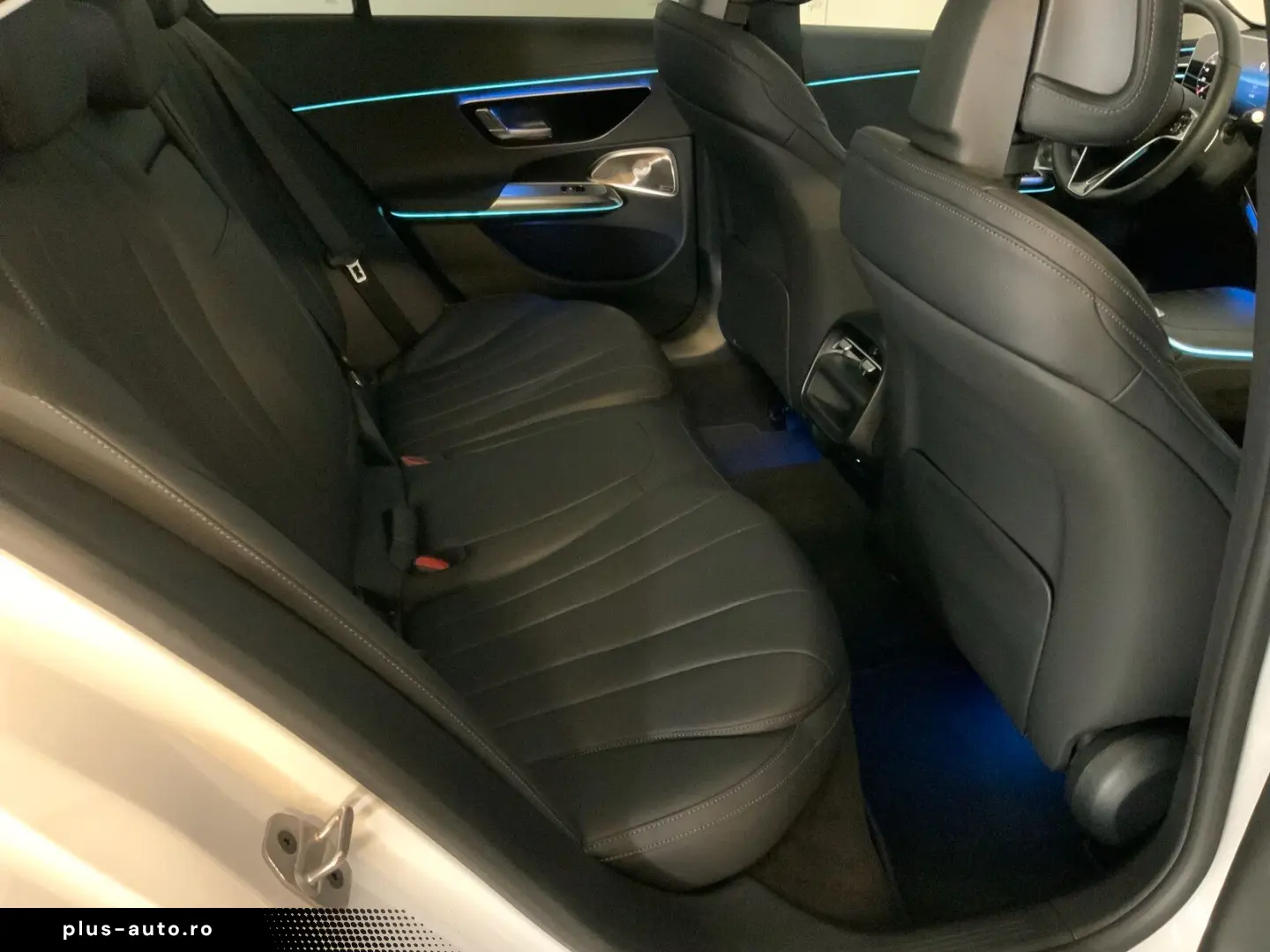 MERCEDES-BENZ E 200 AVANTGARDE Pano Burm4D 360  Superscreen