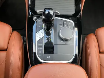 BMW X4 M40i HUD Pano Laser LC Prof. DA Pro 21´´ H K