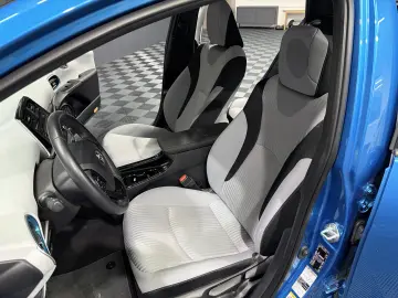 Toyota Prius 1.8 VVT-i Hybrid Lounge 5d