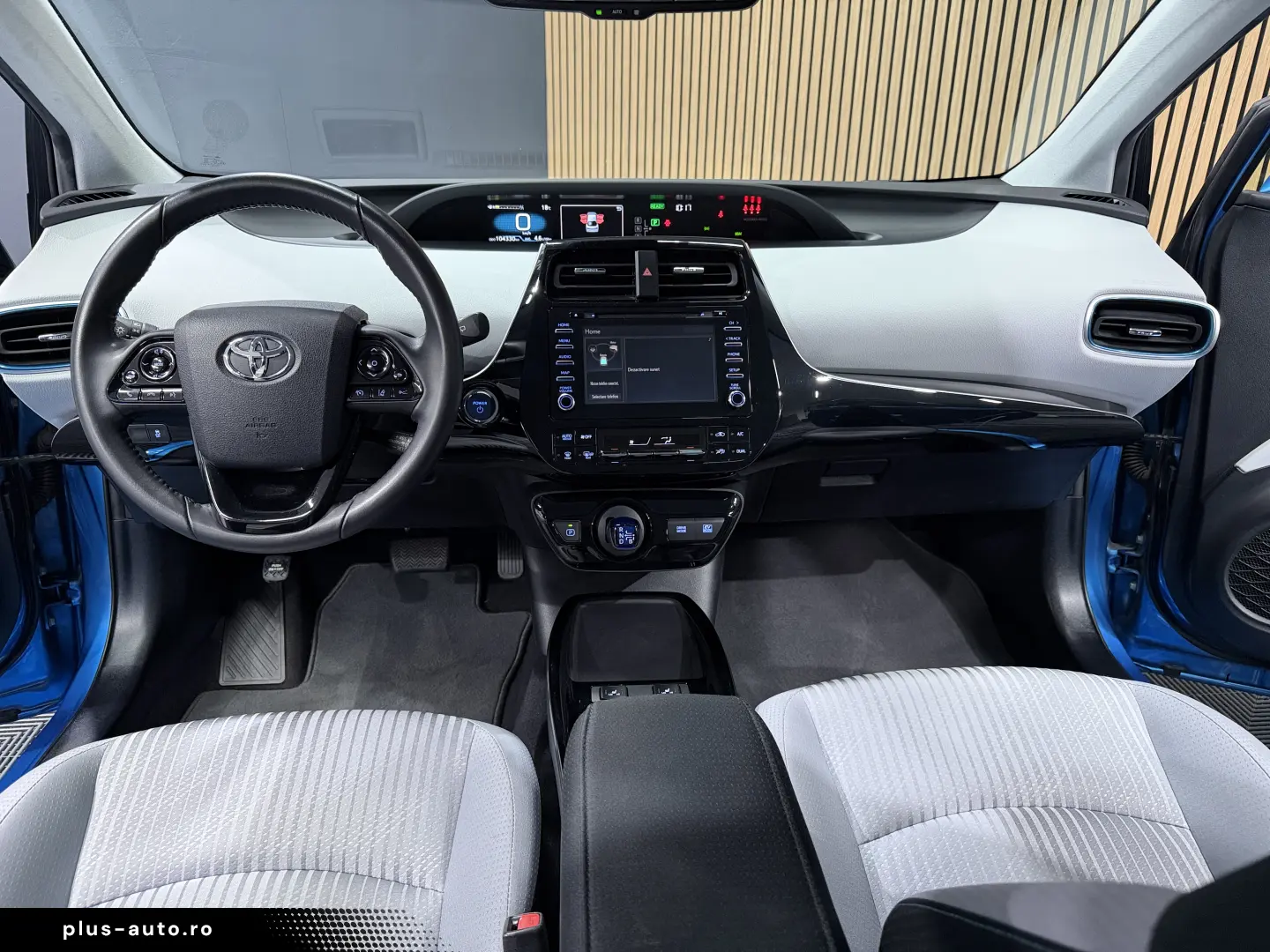 Toyota Prius 1.8 VVT-i Hybrid Lounge 5d