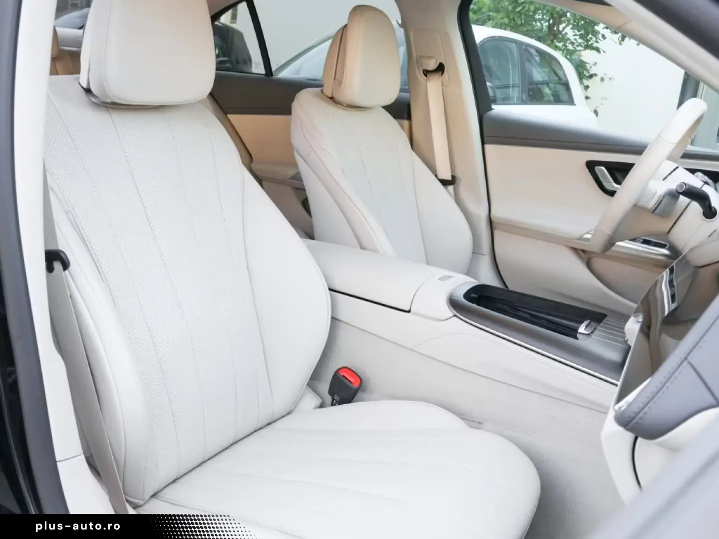 MERCEDES-BENZ E 220 d Avantgarde Super Beige LED Cam&hellip;