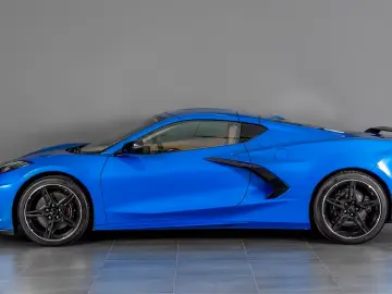 Corvette C8 Stingray Targa V8 482hp