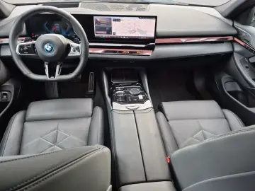 BMW 550e xDrive M Sport   GARANTIE-bis-01.2030