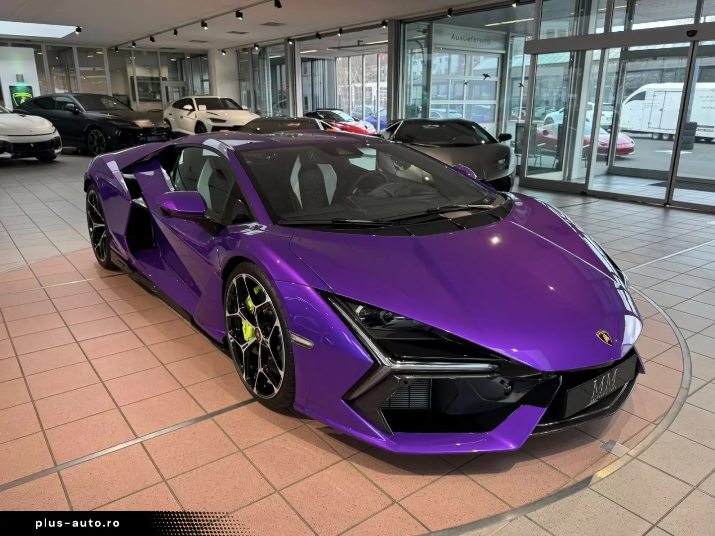 Lamborghini Revuelto  Carbon