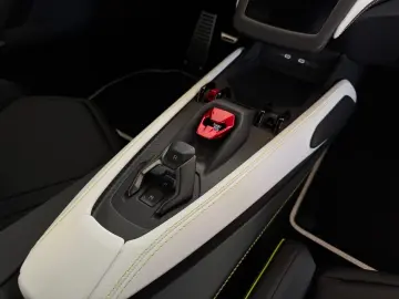 Lamborghini Revuelto  Carbon