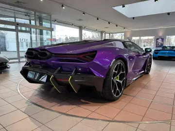 Lamborghini Revuelto  Carbon