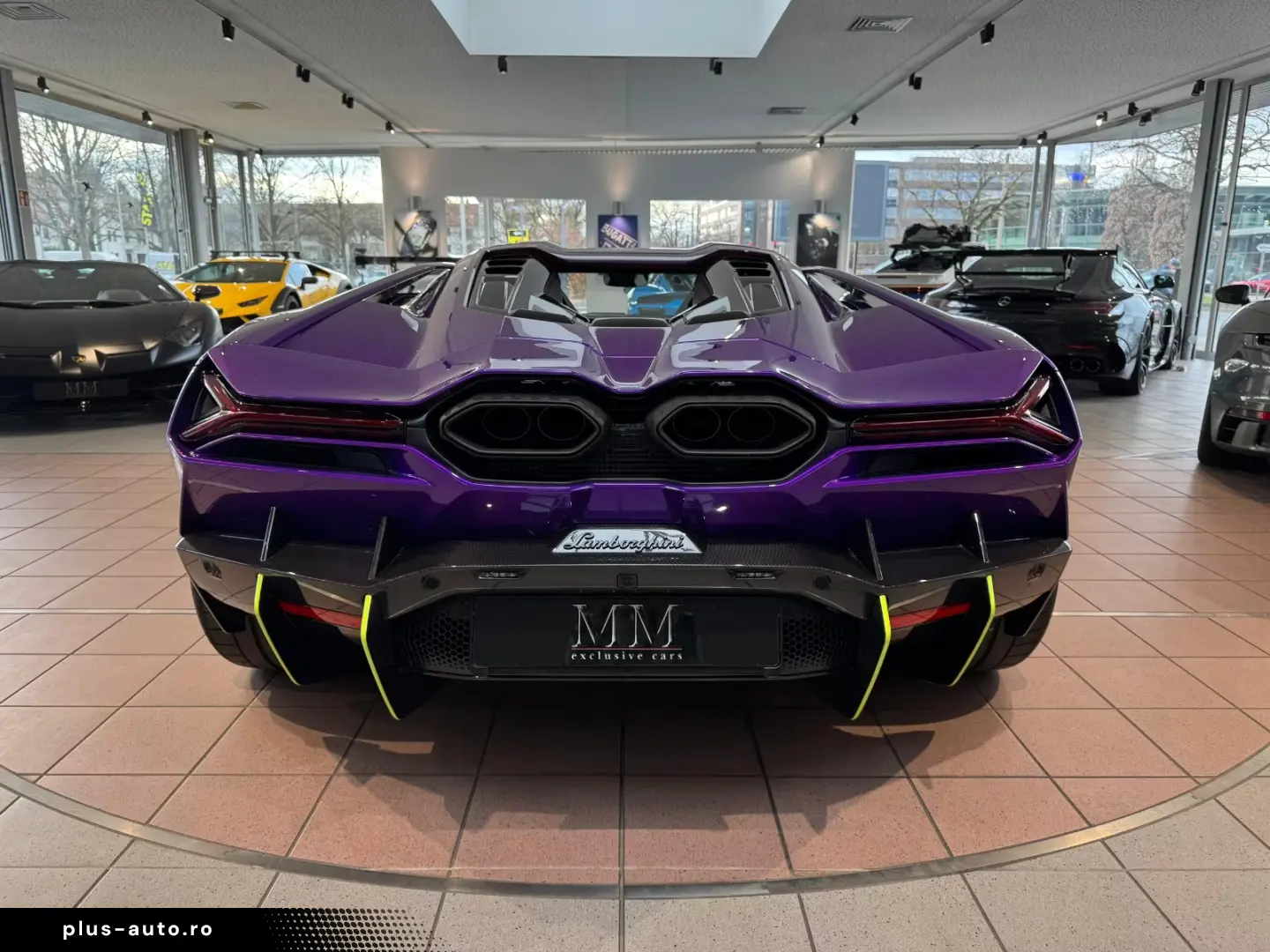 Lamborghini Revuelto  Carbon