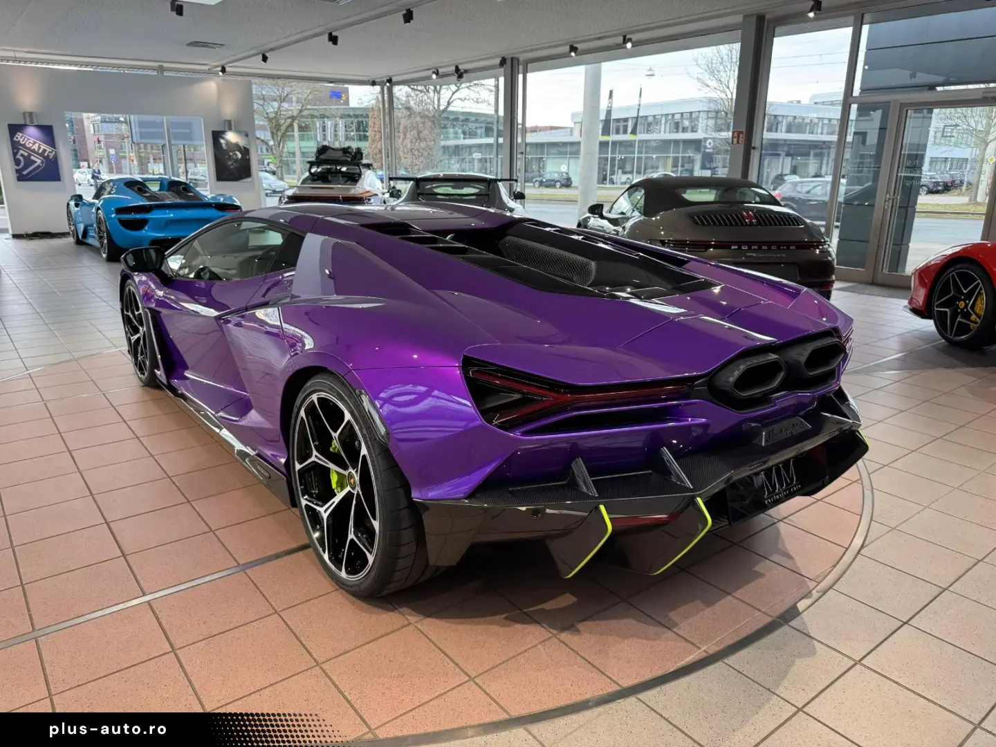 Lamborghini Revuelto  Carbon