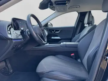 MERCEDES-BENZ E 400 e 4M AHK DISTR DIGILIGHT 360