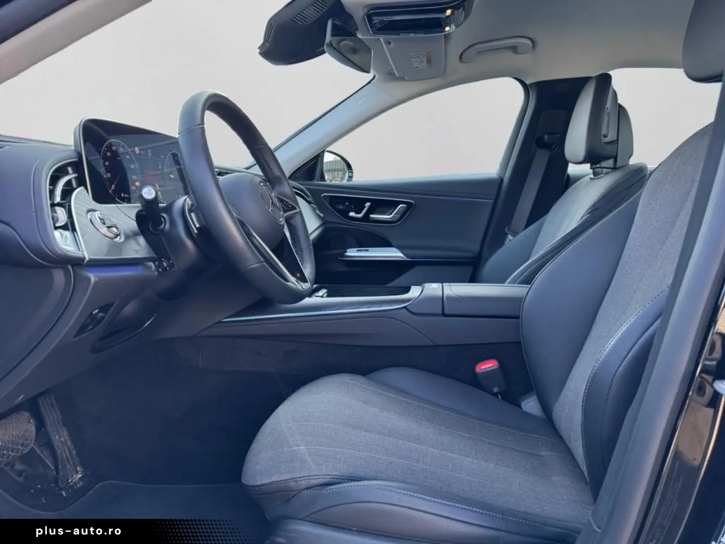 MERCEDES-BENZ E 400 e 4M AHK DISTR DIGILIGHT 360