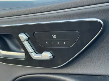 MERCEDES-BENZ E 400 e 4M AHK DISTR DIGILIGHT 360