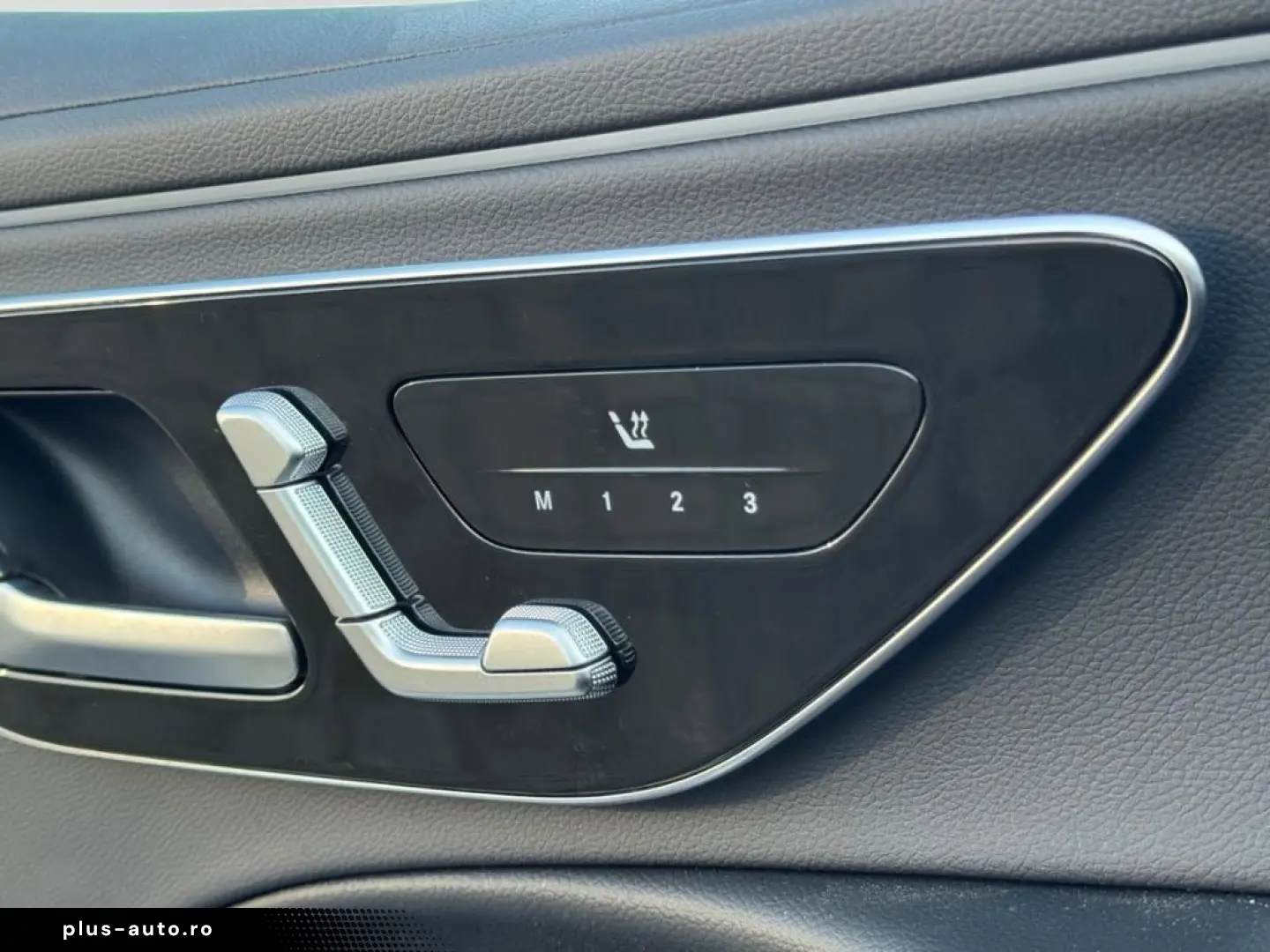 MERCEDES-BENZ E 400 e 4M AHK DISTR DIGILIGHT 360