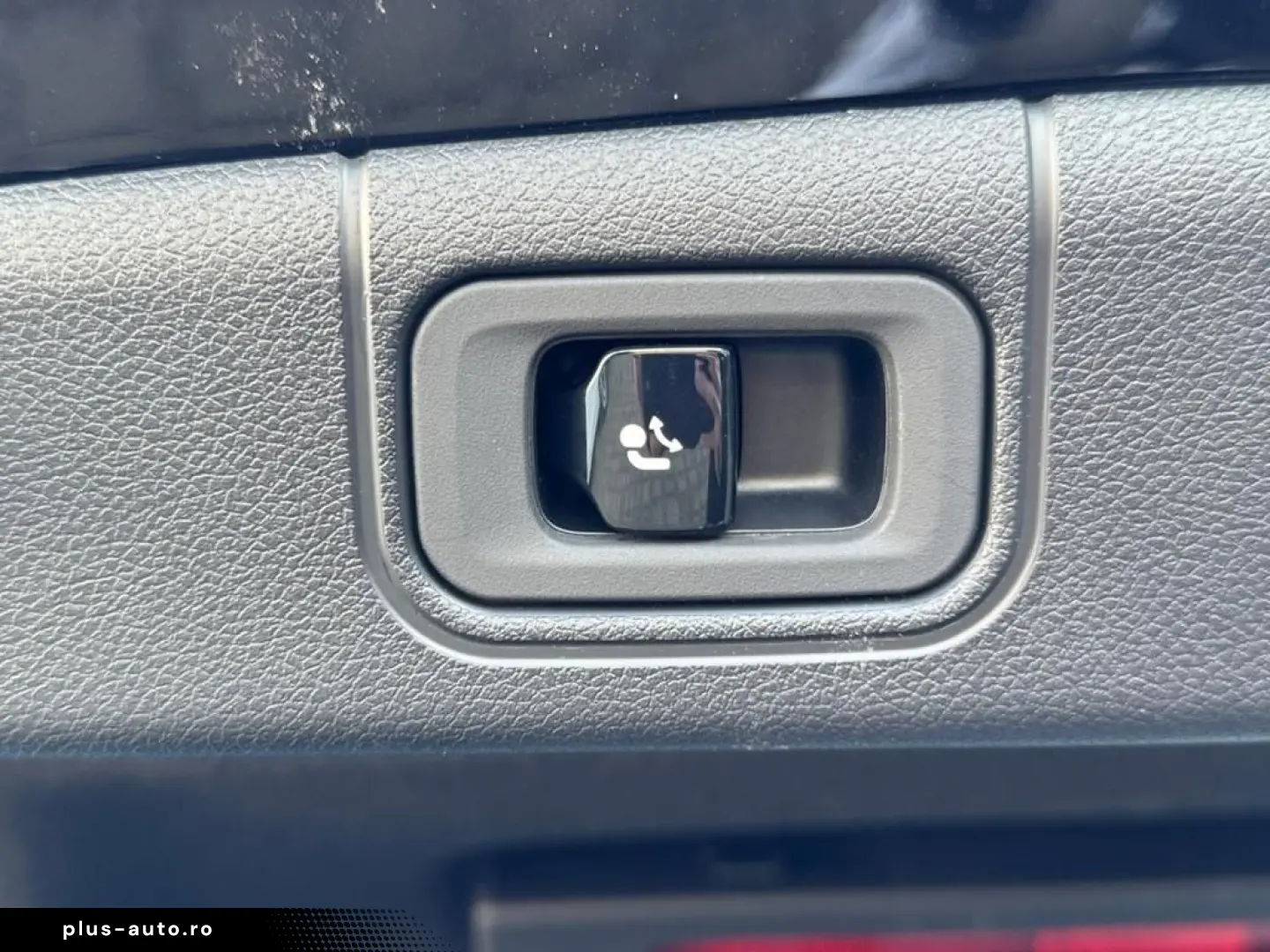 MERCEDES-BENZ E 400 e 4M AHK DISTR DIGILIGHT 360