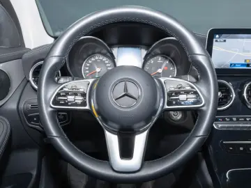MERCEDES-BENZ GLC 220 d 4M