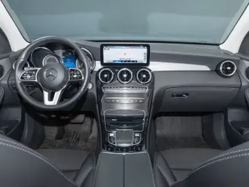 MERCEDES-BENZ GLC 220 d 4M
