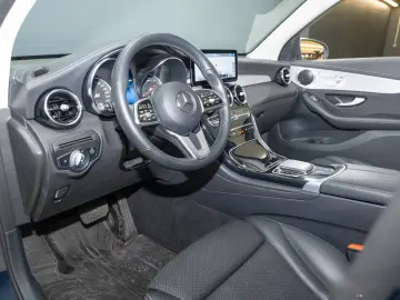 MERCEDES-BENZ GLC 220 d 4M
