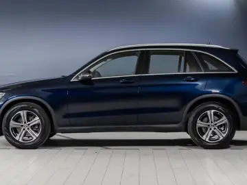 MERCEDES-BENZ GLC 220 d 4M