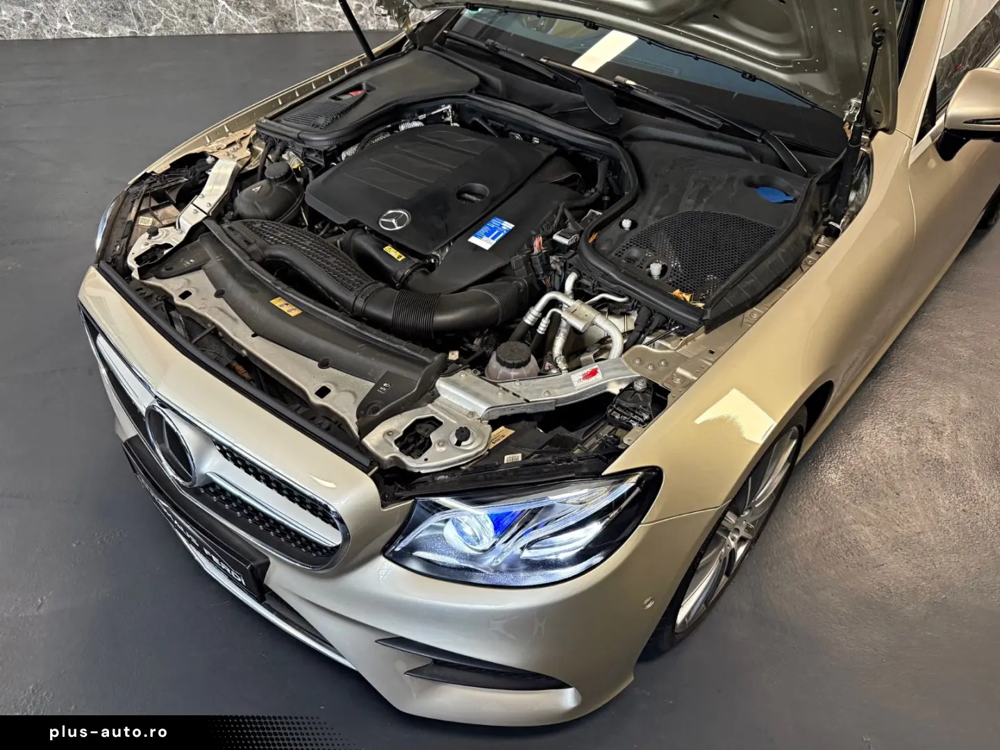 MERCEDES-BENZ E 200 4Matic AMG Cabrio Distronic Plus Memory