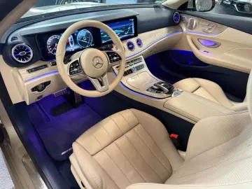MERCEDES-BENZ E 200 4Matic AMG Cabrio Distronic Plus Memory