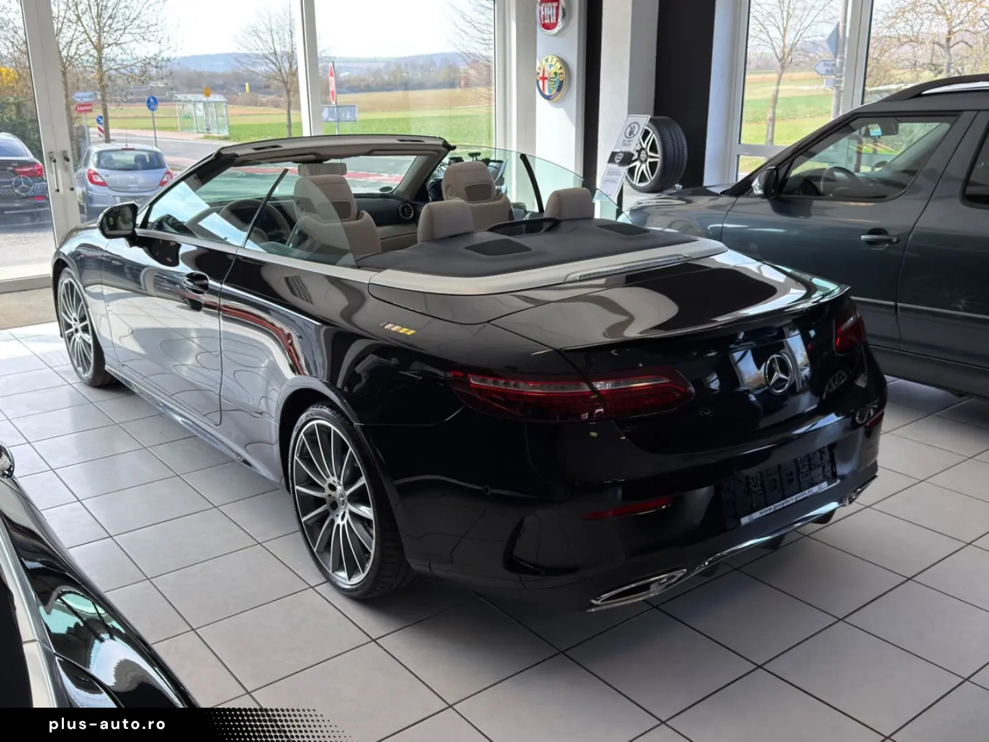 MERCEDES-BENZ E 300d Cabrio 4M 2xAMG Yacht MB100 LED&hellip;