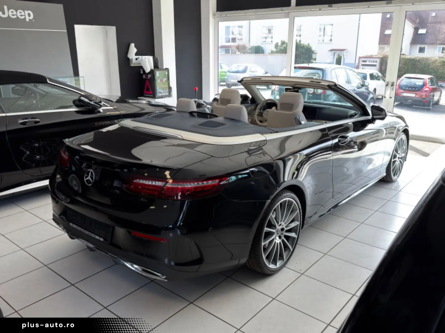 MERCEDES-BENZ E 300d Cabrio 4M 2xAMG Yacht MB100 LED&hellip;