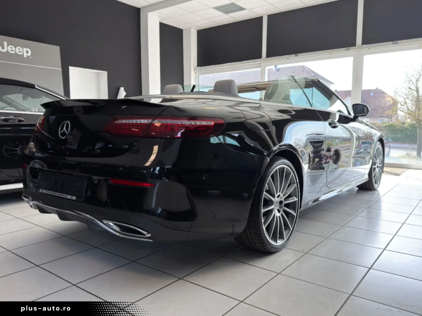 MERCEDES-BENZ E 300d Cabrio 4M 2xAMG Yacht MB100 LED&hellip;