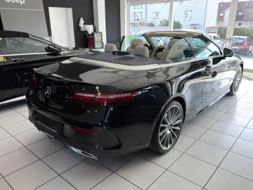 MERCEDES-BENZ E 300d Cabrio 4M 2xAMG Yacht MB100 LED&hellip;
