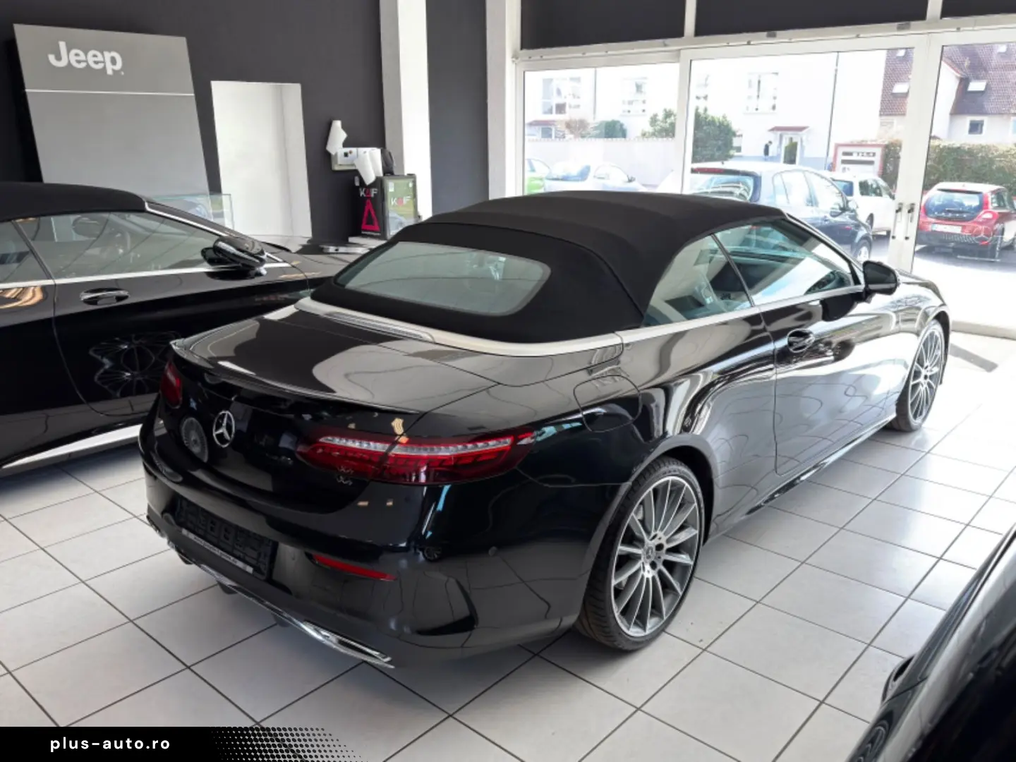 MERCEDES-BENZ E 300d Cabrio 4M 2xAMG Yacht MB100 LED&hellip;