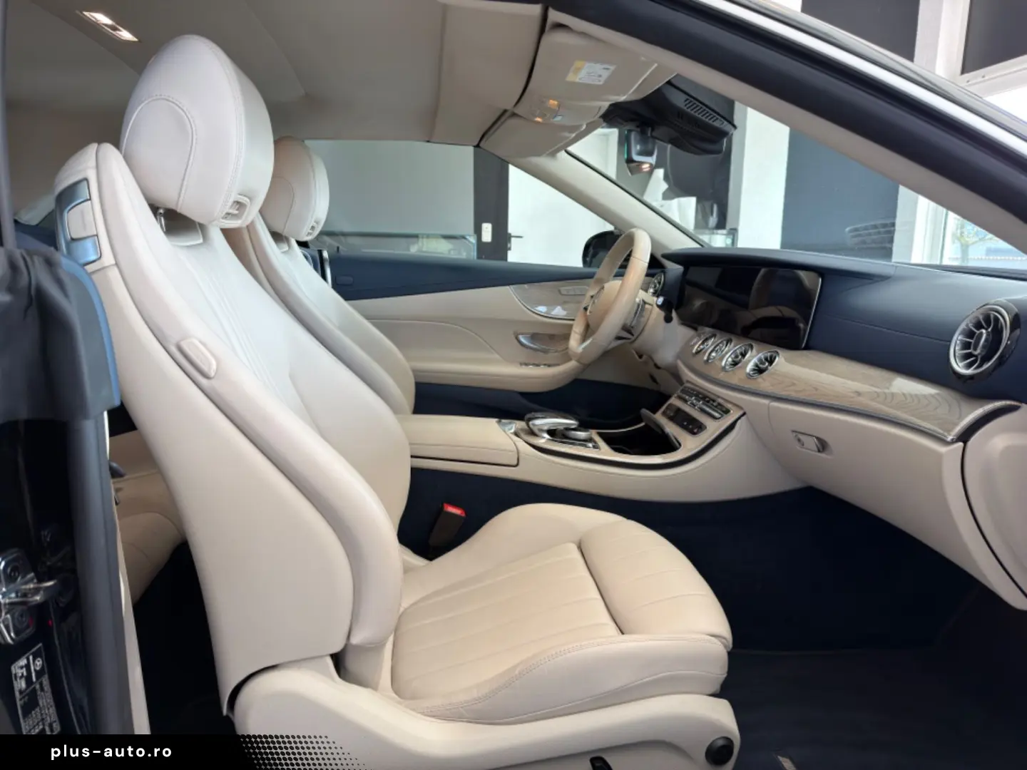 MERCEDES-BENZ E 300d Cabrio 4M 2xAMG Yacht MB100 LED&hellip;