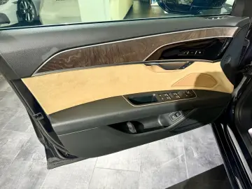 AUDI A8 50 TDI quattro