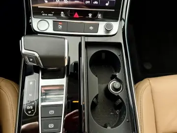 AUDI A8 50 TDI quattro