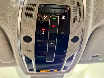 AUDI A8 50 TDI quattro