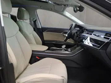 AUDI A8 L TFSI e 60 e quattro 340(462) kW(PS)