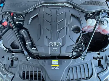 AUDI A8 lang 60 TFSI QUATTRO DESIGN SELECTION HUD B&O