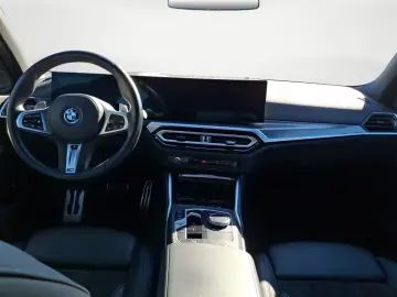 BMW 330 e xDrive Automatik M Sportpaket