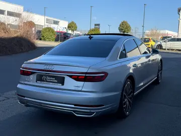 AUDI A8 60 TFSI e L quattro Pano Kühlschrank TV Voll