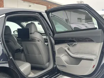 AUDI A8 50 TDI LANG NP 149¤ ALLRADLENKUNG S.PAKET B&O