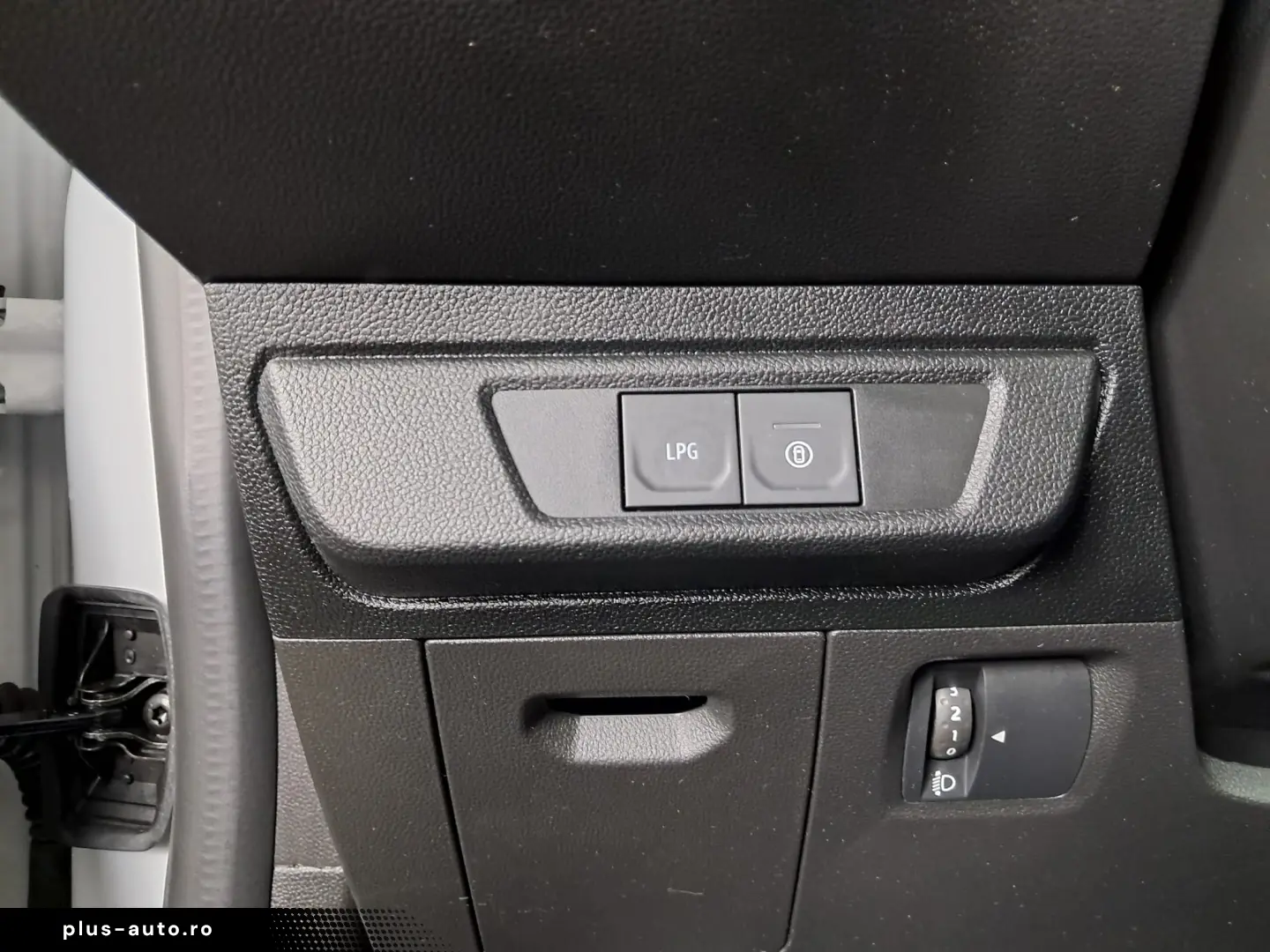 DACIA LOGAN EXPRESSION 1.0 ECO-G 91CP 2024